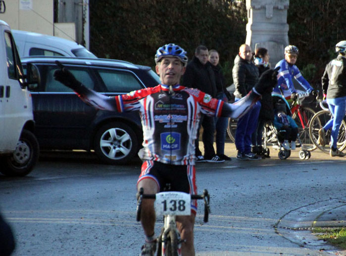 Championnat départemental Nord cyclo cross UFOLEP à Hecq ( Vétérans )