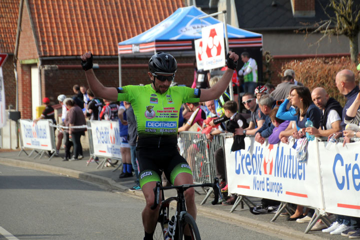 Prix cycliste UFOLEP de Beaulencourt ( 2èmes, 4èmes cat, cadets )