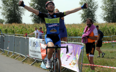 Grand Prix cycliste UFOLEP de la Bayonne à Hergnies ( 2èmes cat, 4ème cat et Féminines )