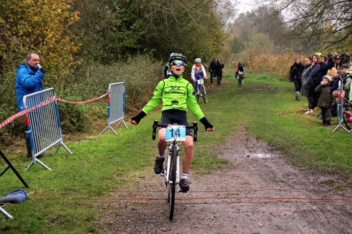 Cyclo cross VTT UFOLEP d’Hergnies ( Ecoles de Vélo )