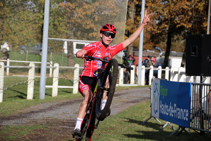 Cyclo cross VTT UFOLEP de  Buire ( Minimes Cadets )