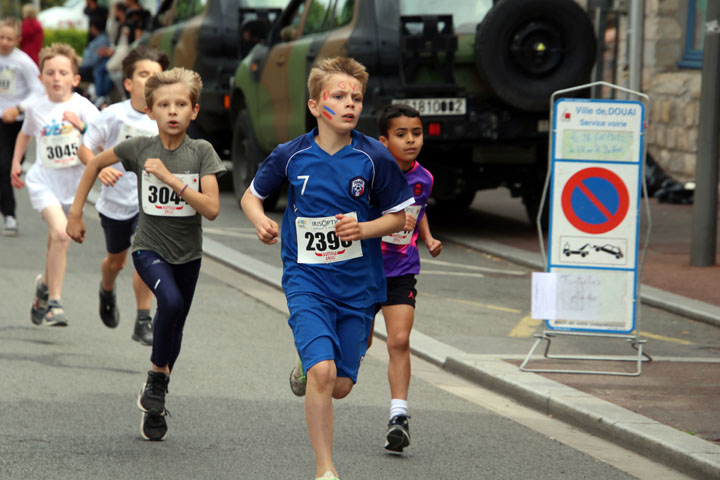 38èmes Boucles de Gayant Pédestres à Douai (  900 m   )