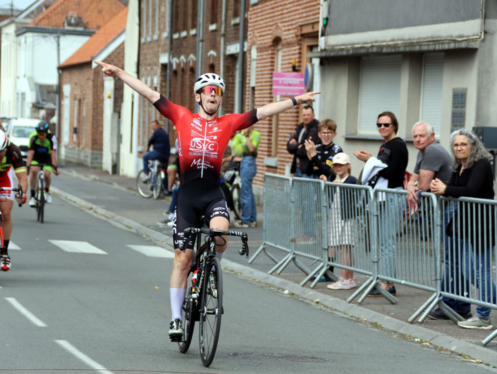 Grand Prix de la Pentecote à Crespins ( 2ème cat, 4ème cat, Féminines )
