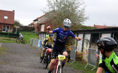 3ème Cyclo cross «  Memorial Michel Thiechart » à Haspres ( Minimes Cadets )