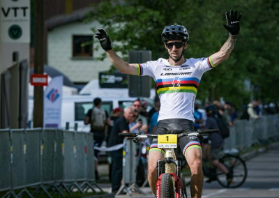 74a2869a-f477-4791-8853-aa1187906969