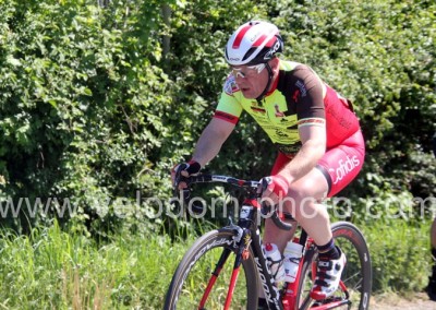 495