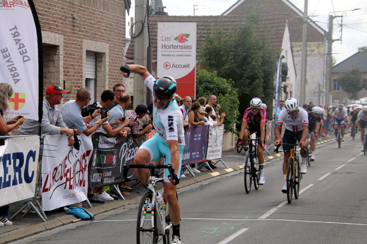 31ème Grand Prix E Leclerc à Flines lez Mortagne ( 2ème, 4ème cat et Féminines )