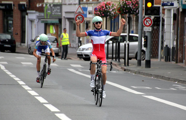 12ème Grand Prix cycliste UFOLEP de Saint André ( 1ère, 3ème cat, cad, fem )