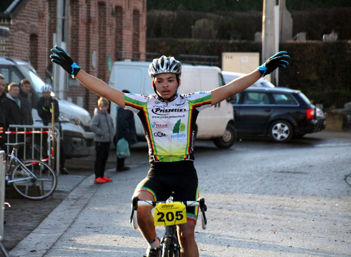 Championnat départemental Nord cyclo cross UFOLEP à Hecq (  Minimes, cadets, Féminines )