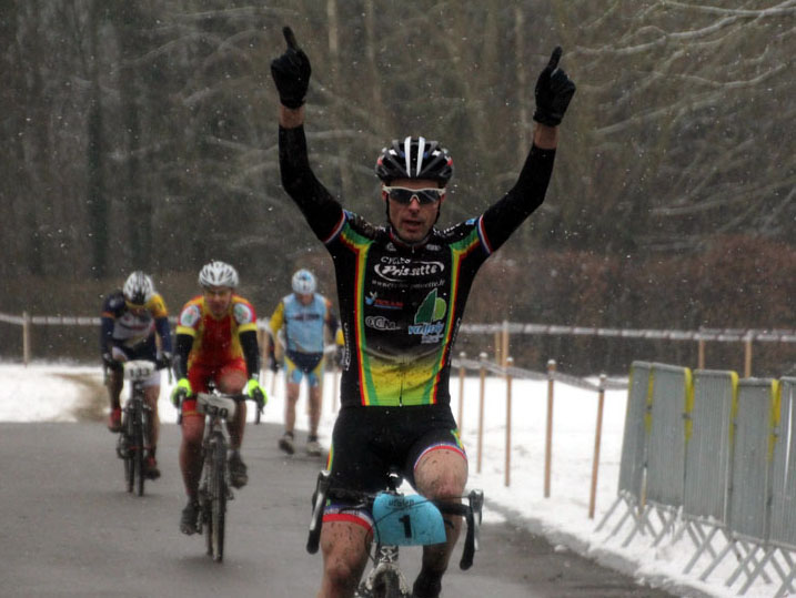 Championnat régional cyclo cross UFOLEP à Fourmies ( Vétérans A, B et C )