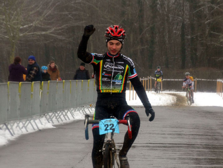 Championnat régional cyclo cross UFOLEP à Fourmies ( Séniors A, B et Juniors )