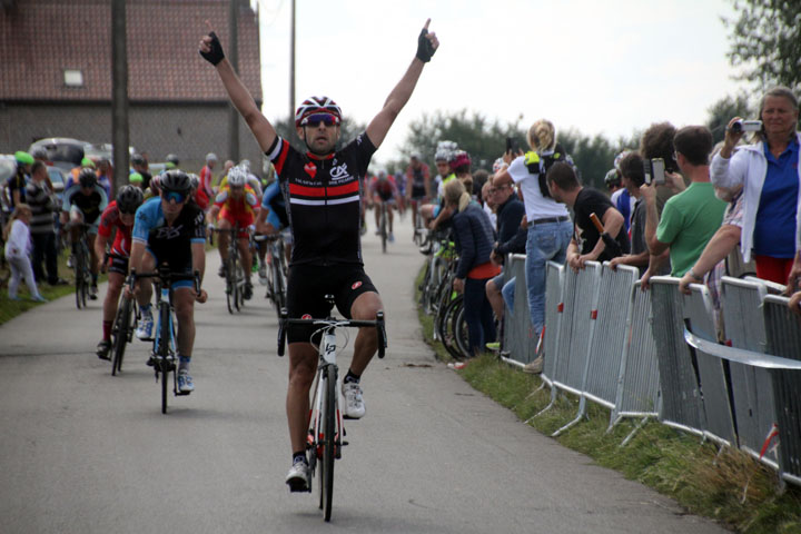 Grand Prix cycliste UFOLEP la Bayonne à Hergnies ( 2ème, 4ème cat, Féminines )