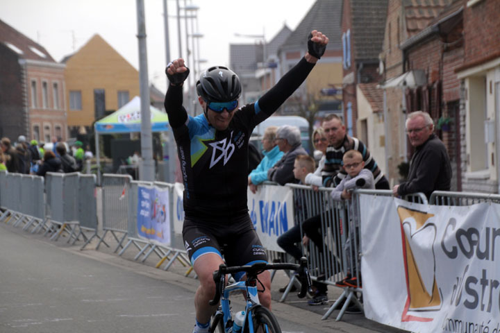 9ème Prix cycliste UFOLEP « Emile Broutin » à Fenain ( 2ème, 4ème cat et féminines )