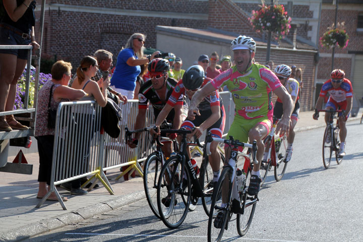 Grand Prix cycliste UFOLEP de Lieu St Amand ( 2èmes cat, 4èmes cat et féminines )