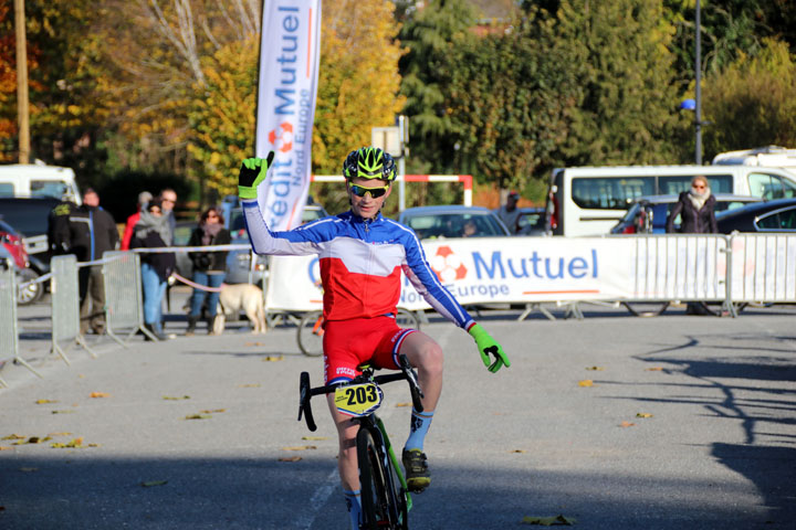 Cyclo cross UFOLEP de Bapaume ( Minimes, cadets et féminines )