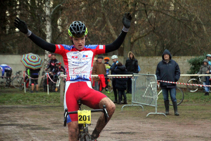 Cyclo cross UFOLEP d’Armentières ( Minimes Cadets et Féminines )