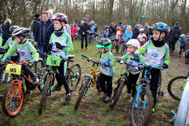 Cyclo cross UFOLEP d’Hénin ( non inscrits )