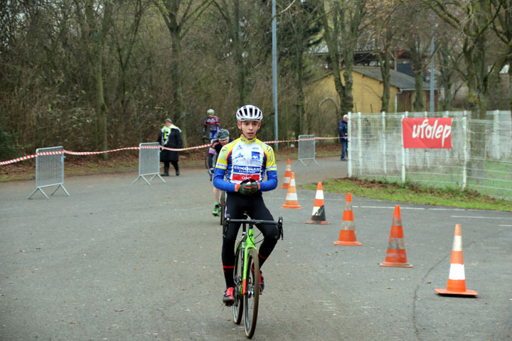 Pré National Cyclo cross UFOLEP de Salouel ( 2ème cat, 15-16 ans )