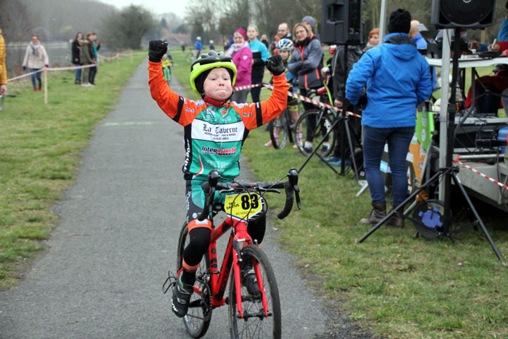 Cyclo cross UFOLEP de Beuvry ( Ecoles de cyclisme )