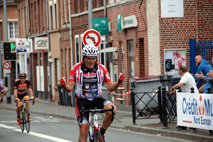 Grand Prix cycliste UFOLEP de St André ( 2èmes, 4ème cat et Minimes )