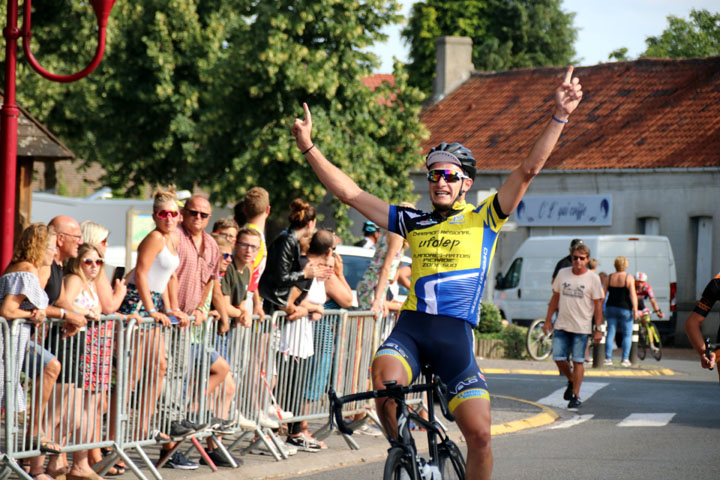 Grand Prix cycliste UFOLEP Hergnies centre ( 1ère, 3ème cat et cadets )