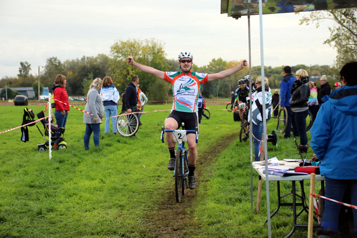 Cyclo cross VTT UFOLEP de Marly ( 1ère cat, 2ème cat et 3ème cat )