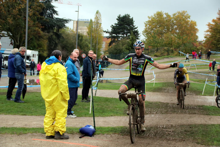 Cyclo cross VTT UFOLEP de BTWIN Village ( 1ère, 2ème et 3ème cat )