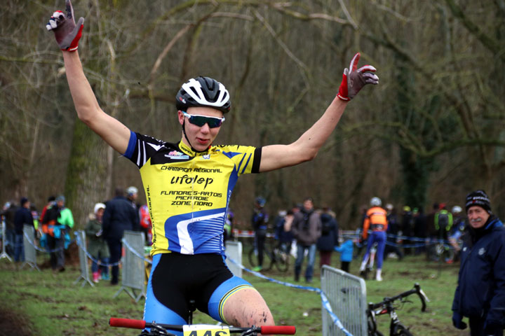 Cyclo cross VTT UFOLEP de Rouvroy ( Minimes – Cadets et Féminines )