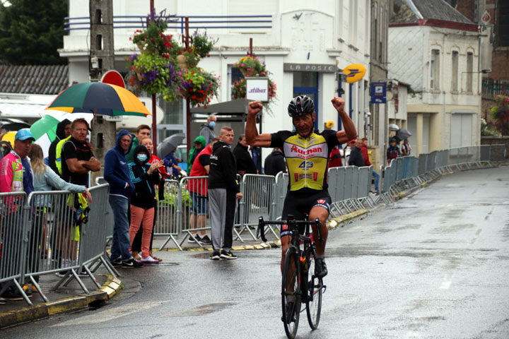 Grand Prix cycliste UFOLEP de Ferrière la Grande ( 2ème, 4ème cat, Min, Fem )