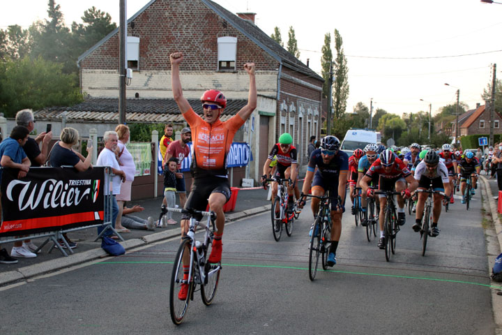 1ER Critérium cycliste UFOLEP de Saulzoir ( 3ème, 4ème catégorie et cadets )