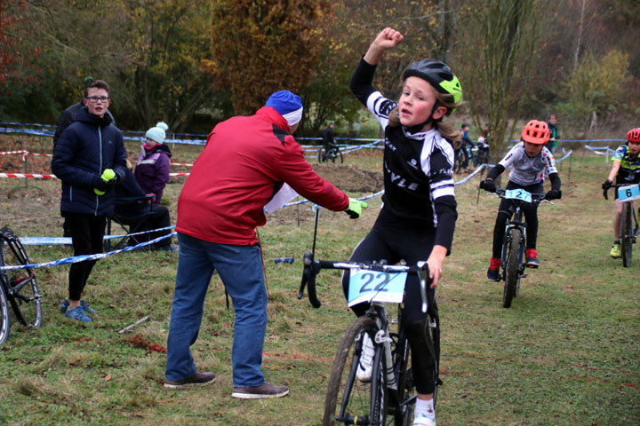 Cyclo cross UFOLEP de Camphin en Carembault ( Ecoles de Vélo )