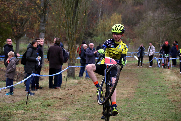 Cyclo cross UFOLEP de Camphin en Carembault ( Min Cad Fem )