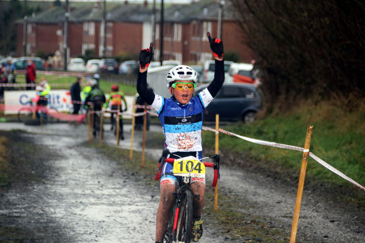 Cyclo cross VTT UFOLEP de Saulzoir ( Ecoles de Vélo )