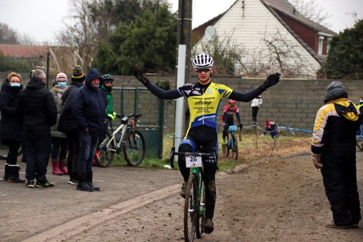 Cyclo cross VTT UFOLEP de Bourlon ( 1 2 3 cat, Cad et Fem )