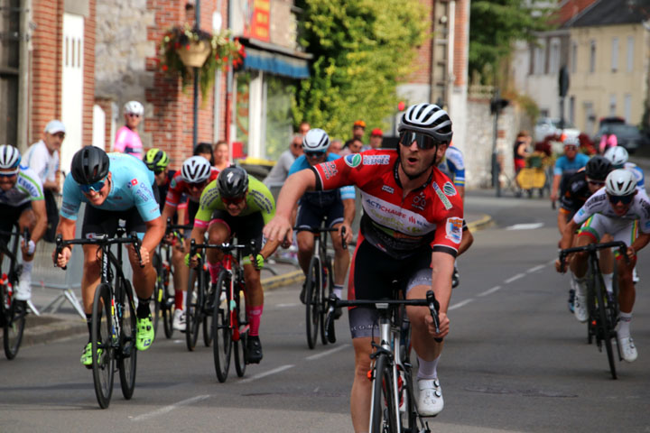 Grand Prix cycliste UFOLEP de Ferrière la Grande ( 1ère cat, 3ème cat, Cadets, Benjamins )