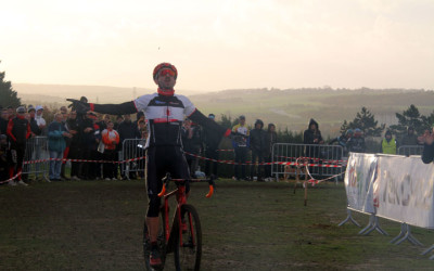 Grand Prix Amiens Métropole à Salouel ( Cyclo cross 1ère, 2ème cat )