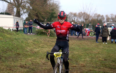 Cyclo cross VTT UFOLEP d’Estevelles ( Minimes, Cadets et Féminines )