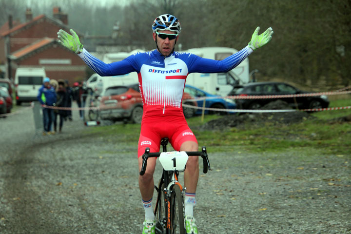 Cyclo cross UFOLEP de Saulzoir ( 1ère, 2ème et 3ème cat )