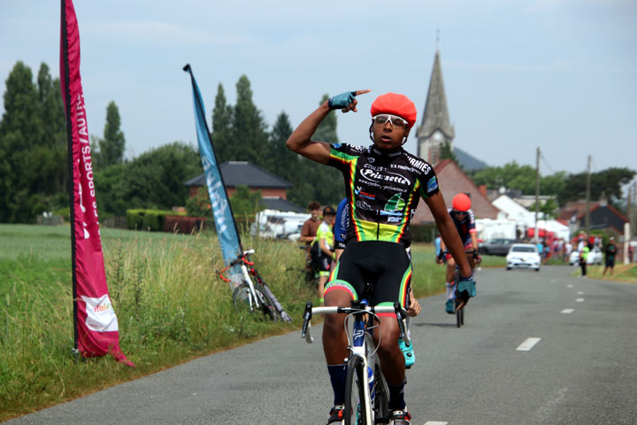 Championnat régional sur route UFOLEP à Acheville ( Ecoles de cyclisme )