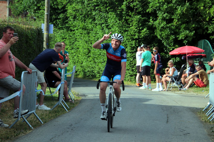 Grand Prix cycliste de Bettrechies ( 1ère et 2ème catégorie )