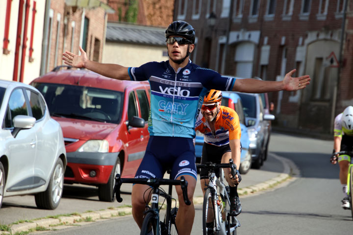 1er Grand Prix cycliste de Beauquesne ( 1ère cat, cad )