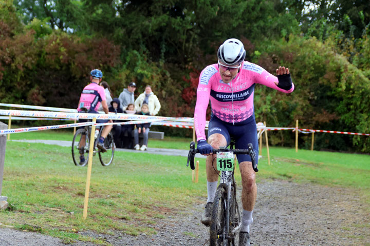 1er Cyclo cross  UFOLEP d’Avesnes sur Helpe ( 1ère, 2ème et 3ème cat )