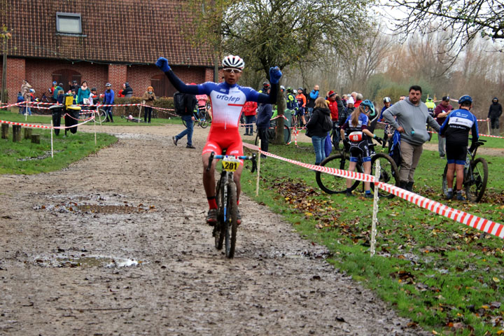 1er Cyclo cross VTT UFOLEP de Willems ( Minimes, Cadets et Féminines )