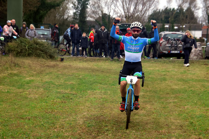 Cyclo cross VTT UFOLEP d’Estevelles ( 1ère, 2ème, 3ème cat, cadets et Féminines )