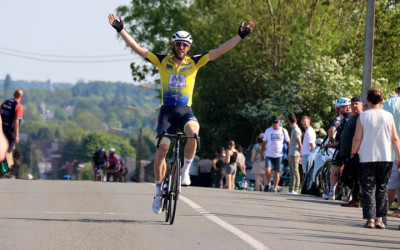 Grand Prix cycliste Yvon Vion à Pont sur Sambres ( 1ère, 3ème cat et cadets )
