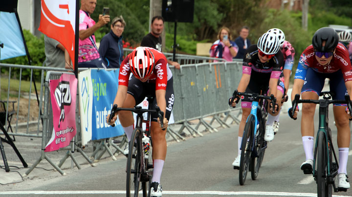 Grand Prix cycliste FFC Diffusport à Leval ( Elites Féminines )