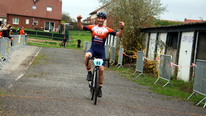 3ème Cyclo cross «  Memorial Michel Thiechart » à Haspres ( 1ère, 2ème, 3ème et Féminines )