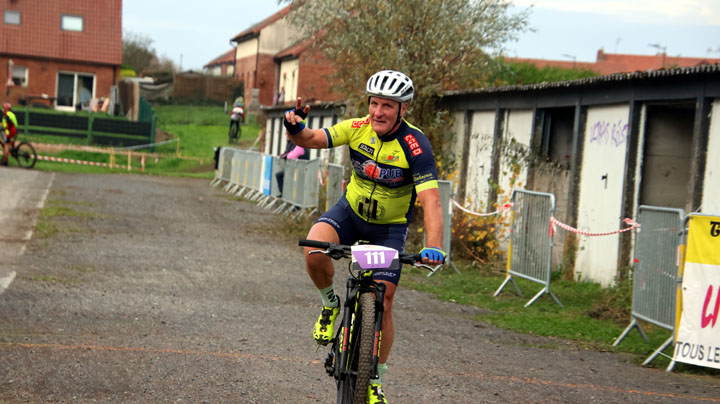 3ème VTT «  Memorial Michel Thiechart » à Haspres