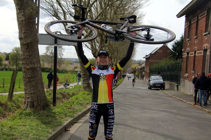 Halluinberg  FFC à Halluin ( U15G – U15-U17 F )